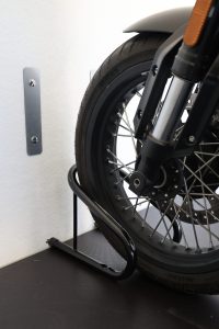 Systeme de bmlocage moto amovible (non fixé sur la photo) (2)